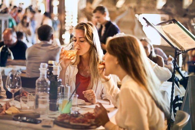 Designing a Wonderful Wedding Seating Plan for Happy Guests