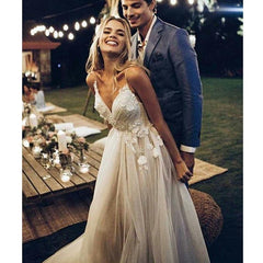 Boho Wedding Dress 2019 Appliqued with Flowers Tulle A-Line Sexy Backless Beach Bride