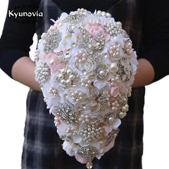 Round Blush Bouquet Teardrop Butterfly