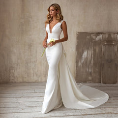 Detachable Train Bow Wedding Gown