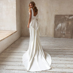 Detachable Train Bow Wedding Gown