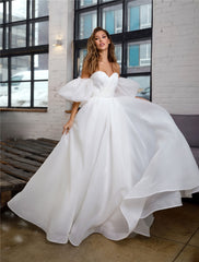 Romantic Organza Detachable Puff Sleeves Bridal Gown