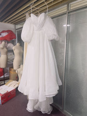 Romantic Organza Detachable Puff Sleeves Bridal Gown