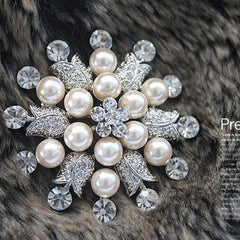 Luxury Flower Clear Crystal Pin Brooch