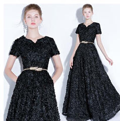 Elegant Lace Evening Celebrity Dress